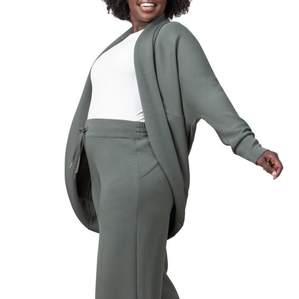 🎉SPANX AirEssentials Cocoon Cardigan, Size 2x/3x, Dark Palm (Army Green)